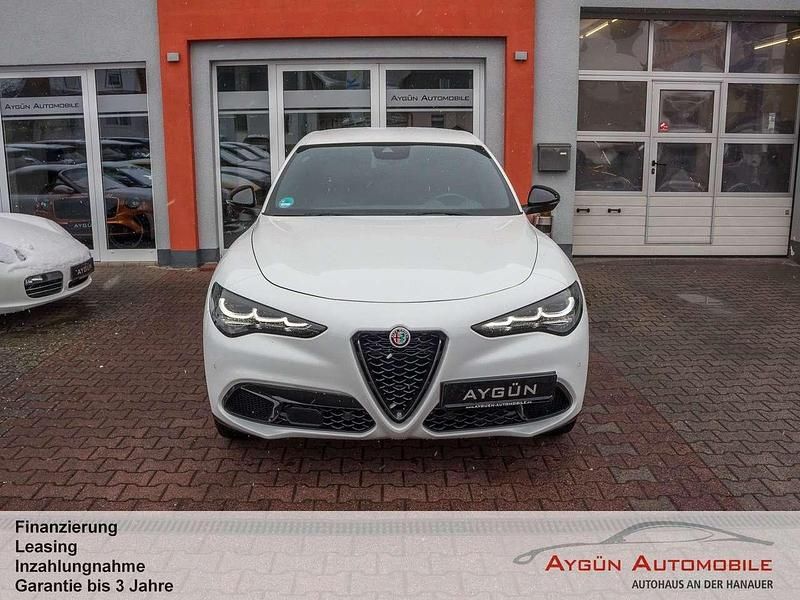 Gebraucht Alfa Romeo Stelvio Veloce 209 PS (153 kW) 2024 Azzurro athena SUV