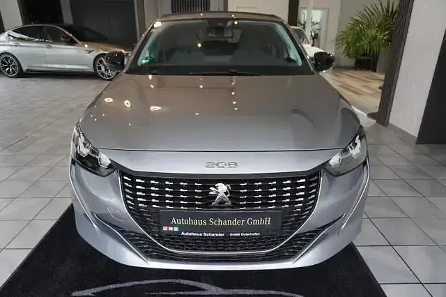 Gebraucht Peugeot 208 Allure 101 PS (74 kW) 2023 Silber Kleinwagen