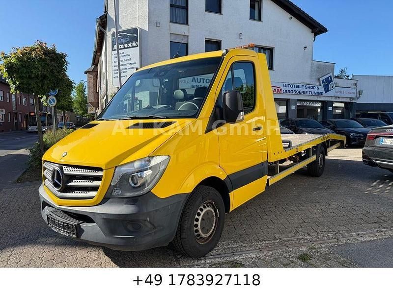 Gelb Gebraucht 2016 Mercedes Sprinter Van | 28.900 € - Bild 1/4