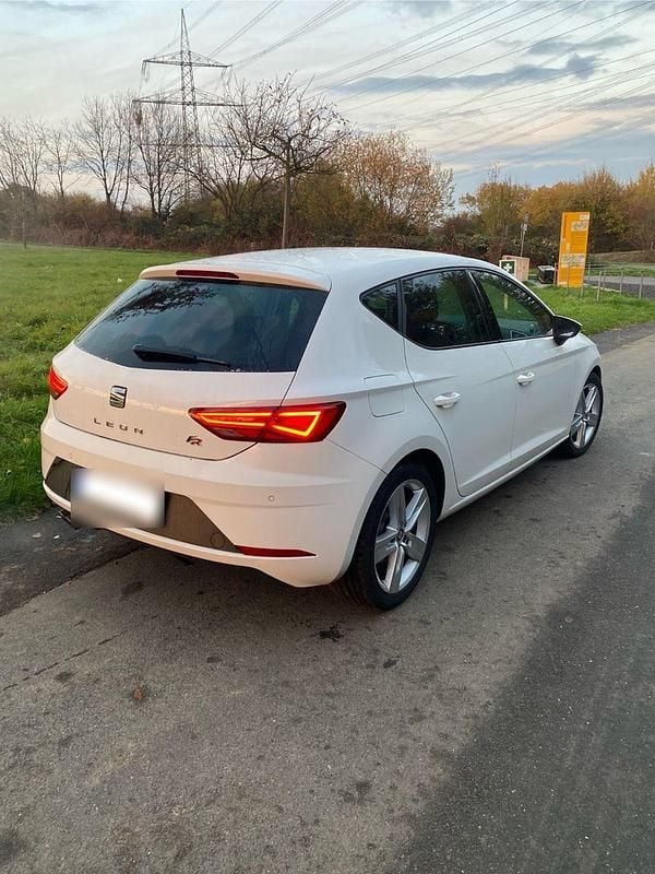 Gebraucht Seat Leon FR 125 PS (91 kW) 2018 Weiß Kleinwagen