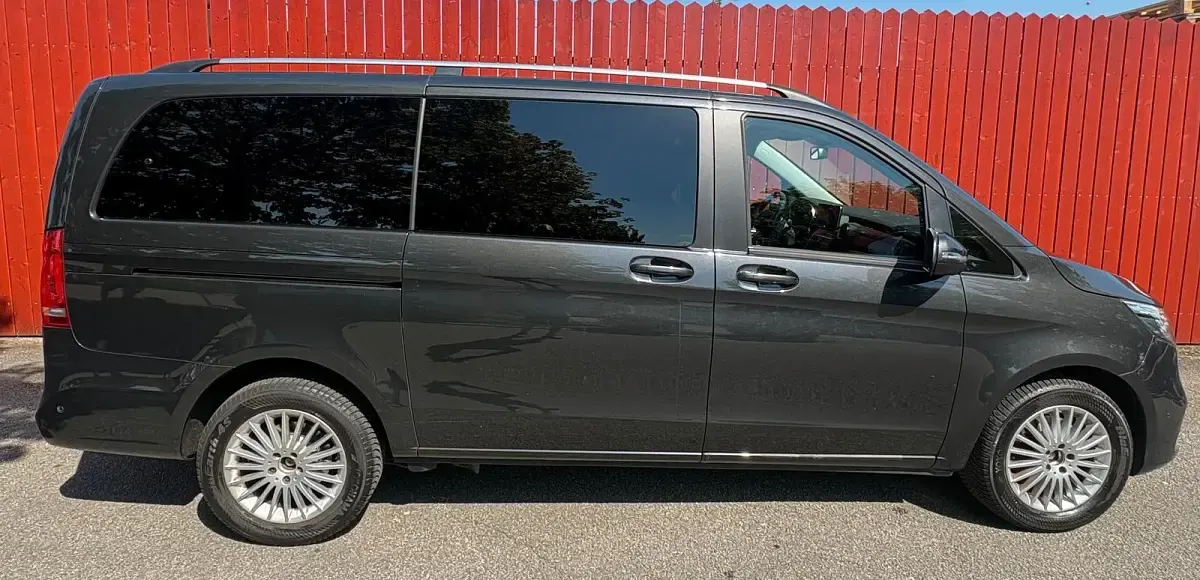 Gebraucht Mercedes V250 Avantgarde Edition 190 PS (139 kW) 2021 Grau Van / Kleinbus
