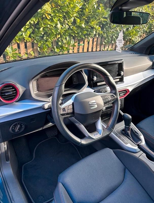 Gebraucht Seat Arona FR 110 PS (80 kW) 2022 Silber SUV