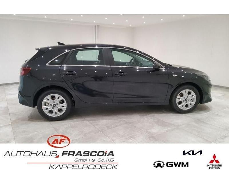 Gebraucht Kia Ceed Vision 101 PS (74 kW) 2024 Schwarz Kleinwagen
