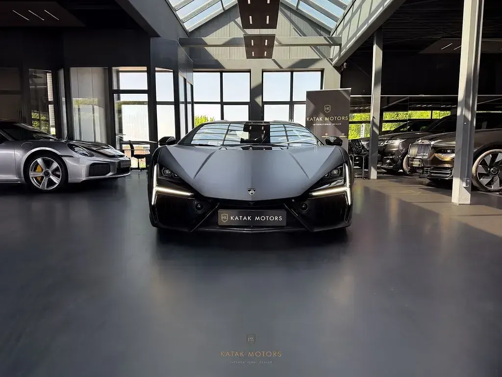 Neu Lamborghini Revuelto 1016 PS (747 kW) 2026 Schwarz Coupé