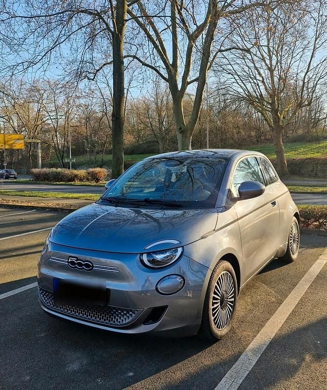 Gebraucht Fiat 500e 61 kW (84 PS) 2025 Grau Limousine