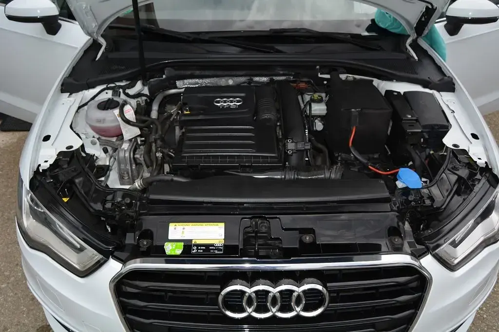 Gebraucht Audi A3 Ambition 125 PS (91 kW) 2016 Weiß Limousine
