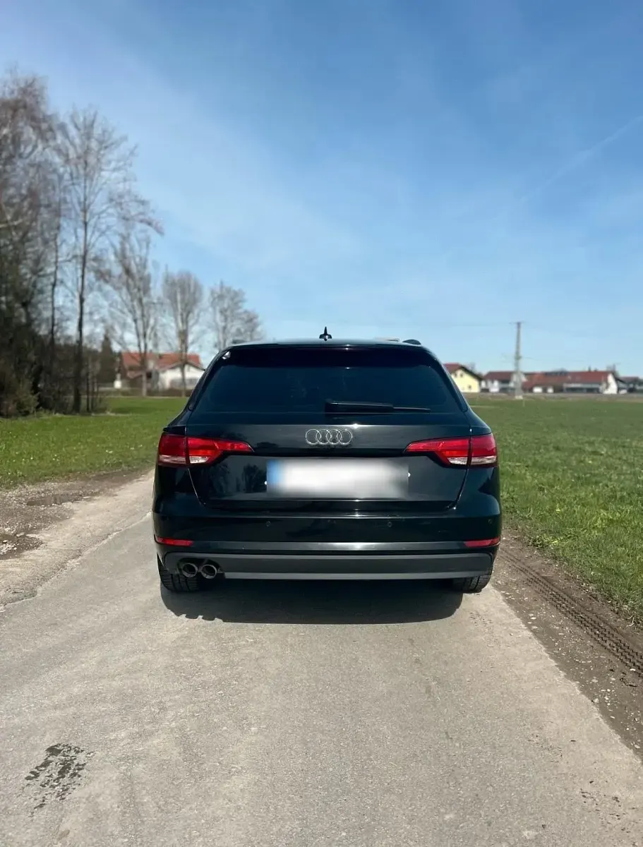 Gebraucht Audi A4 190 PS (139 kW) 2017 Schwarz Kombi