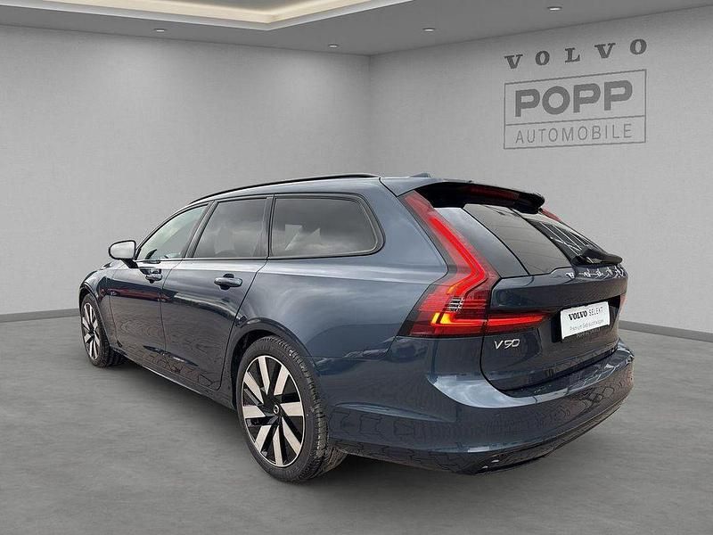 Gebraucht Volvo V90 Plus 398 PS (292 kW) 2025 Denim blue / metallic Kombi