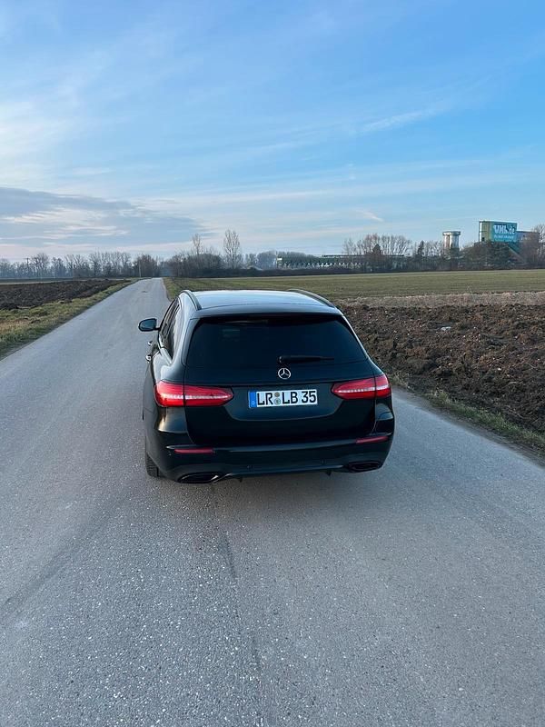 Gebraucht Mercedes E300 AMG 2020 Kombi
