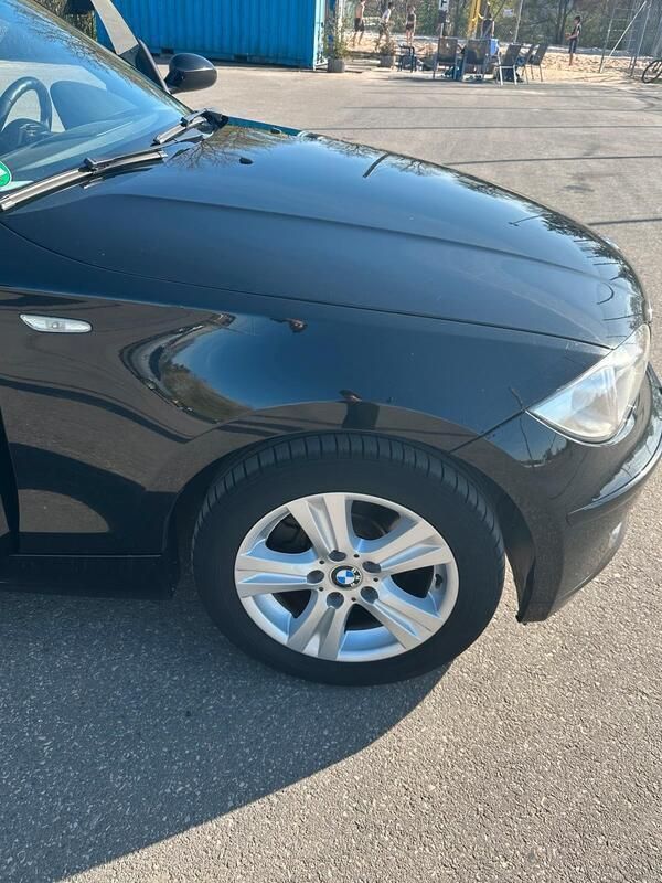 Schwarz Gebraucht 2007 BMW 118 Kleinwagen | 2.700 € (Guter Preis) - Bild 1/4
