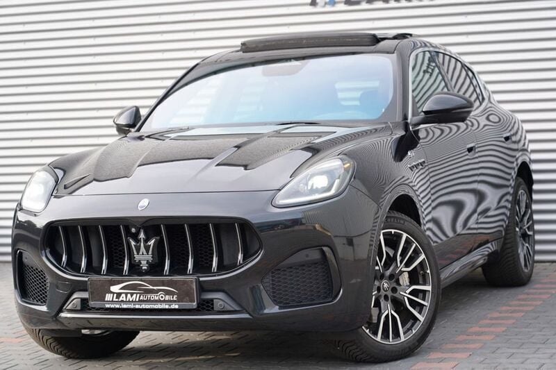 Schwarz Gebraucht 2023 Maserati Grecale GT SUV | 44.999 € (Superpreis) - Bild 1/4