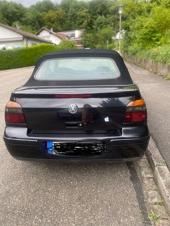 Schwarz Gebraucht 2000 VW Golf Cabriolet Highline Cabrio | 4.500 € (Teuer) - Bild 1/4