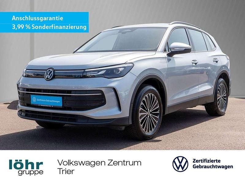 Oyster silver metallic Gebraucht 2024 VW Tiguan Life SUV | 39.980 € (Teuer) - Bild 1/3