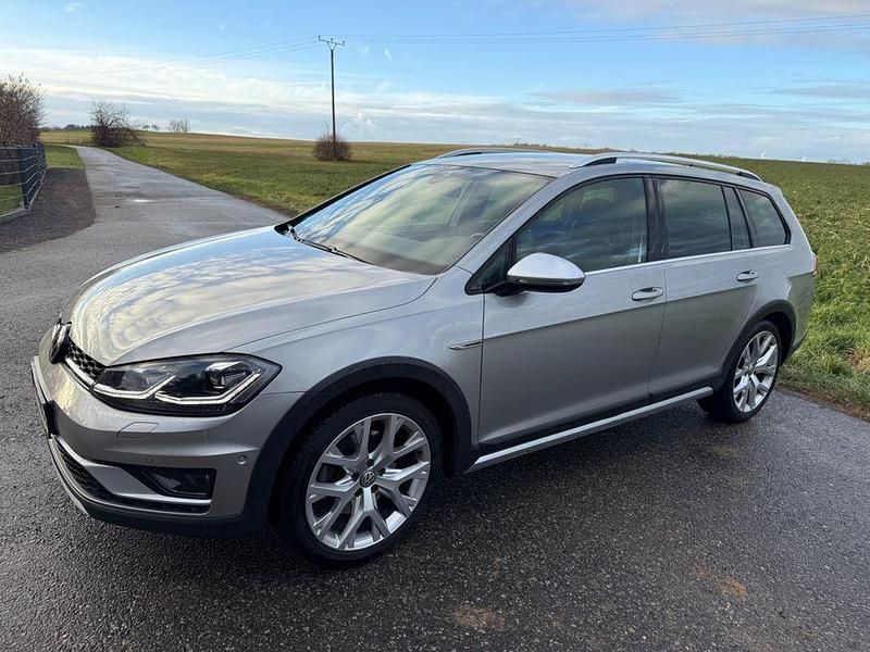 Grau Gebraucht 2017 VW Golf Alltrack Kombi | 15.999 € (Fairer Preis) - Bild 1/4