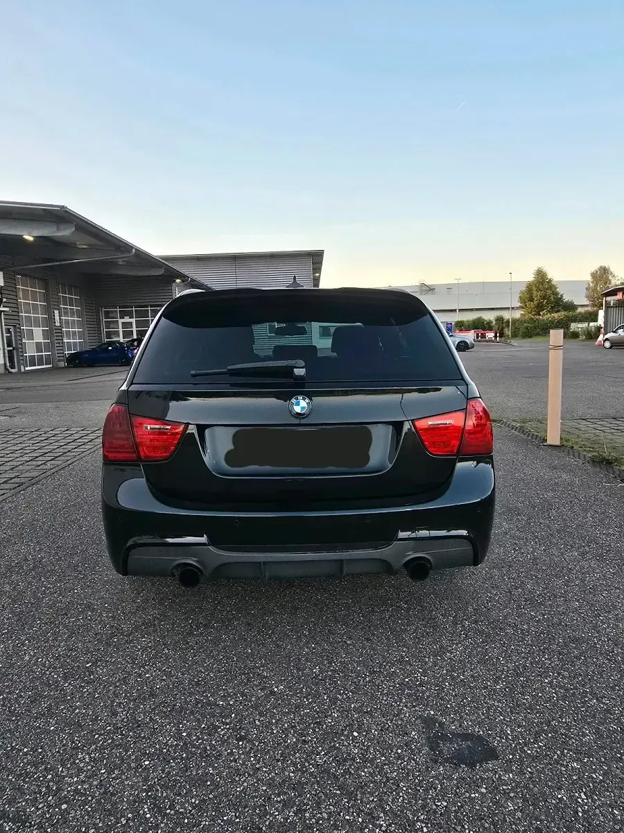 Gebraucht BMW 335 306 PS (225 kW) 2011 Schwarz Kombi