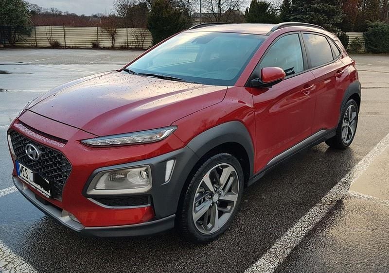 Rot Gebraucht 2019 Hyundai Kona Premium SUV | 14.900 € (Superpreis) - Bild 1/3