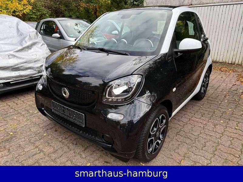 Schwarz Gebraucht 2018 Smart ForTwo Coupé Passion Coupé | 15.900 € (Fairer Preis) - Bild 1/4