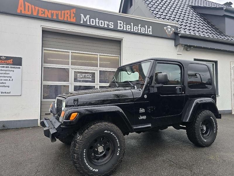 Gebraucht Jeep Wrangler Sahara 177 PS (130 kW) 2004 Schwarz SUV