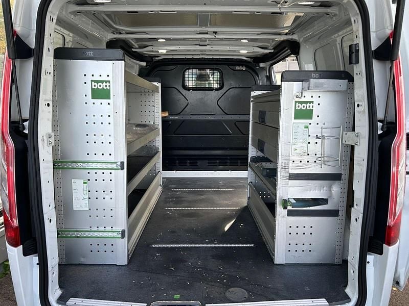 Weiß Gebraucht 2019 Ford Transit Custom Kombi | 17.990 € (Superpreis) - Bild 1/4