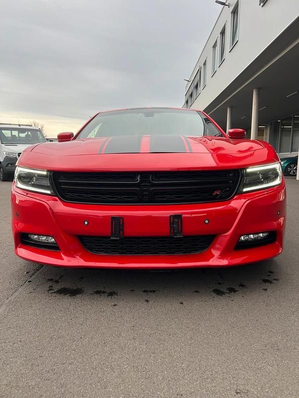 Second-hand Dodge Charger 400 CP (294 kW) 2015 Roșu Berlinǎ