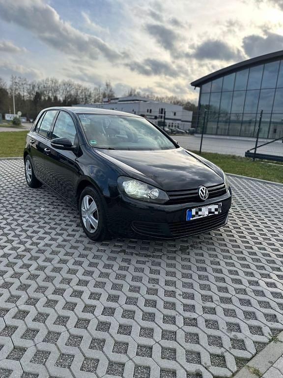 Gebraucht VW Golf VI 86 PS (63 kW) 2011 Schwarz Kleinwagen