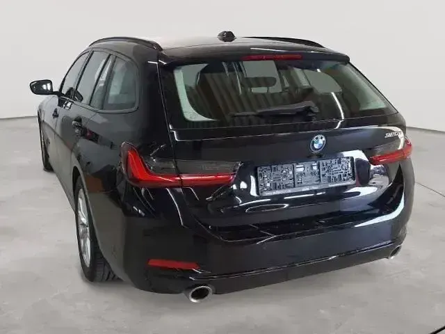Gebraucht BMW 320e Shadowline 163 PS (119 kW) 2022 Schwarz Kombi