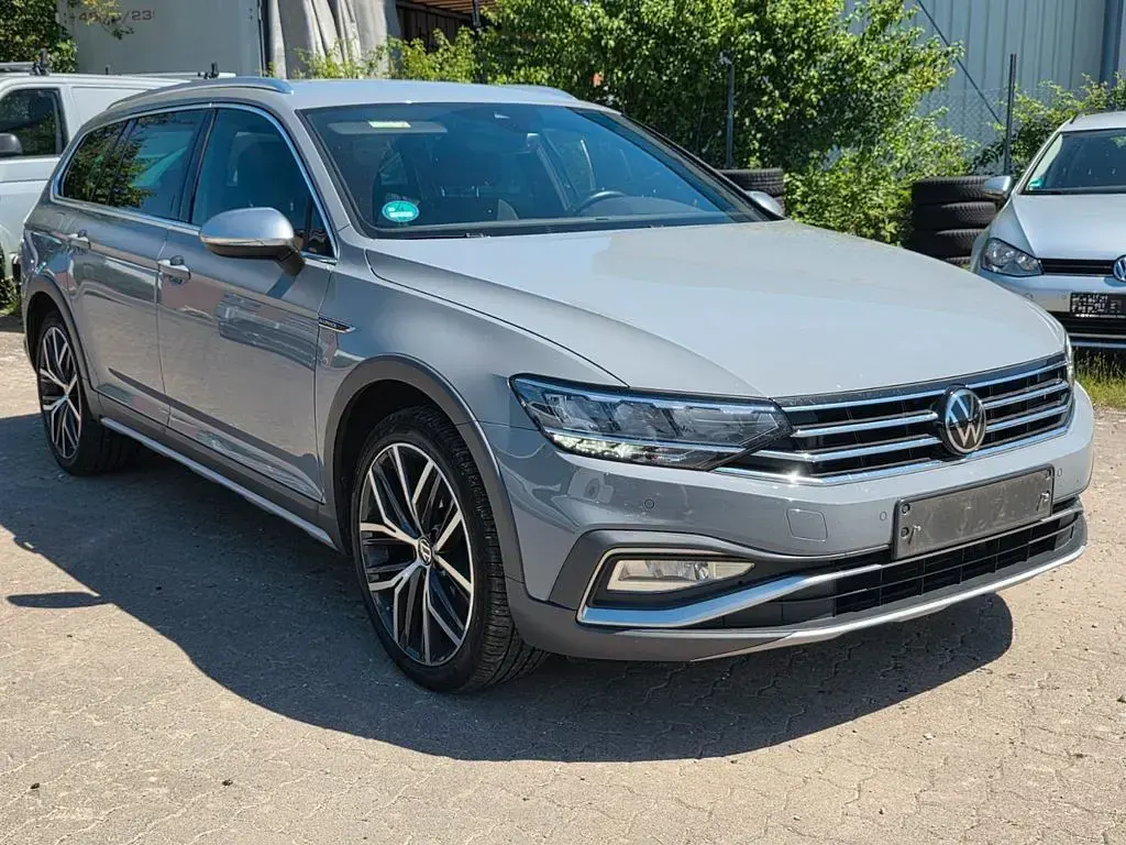 Gebraucht VW Passat Alltrack 200 PS (147 kW) 2022 Grau Kombi