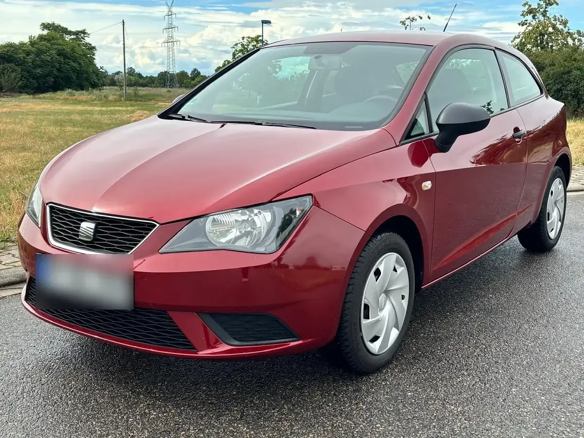 Gebraucht Seat Ibiza Reference 69 PS (50 kW) 2013 Rot Kleinwagen