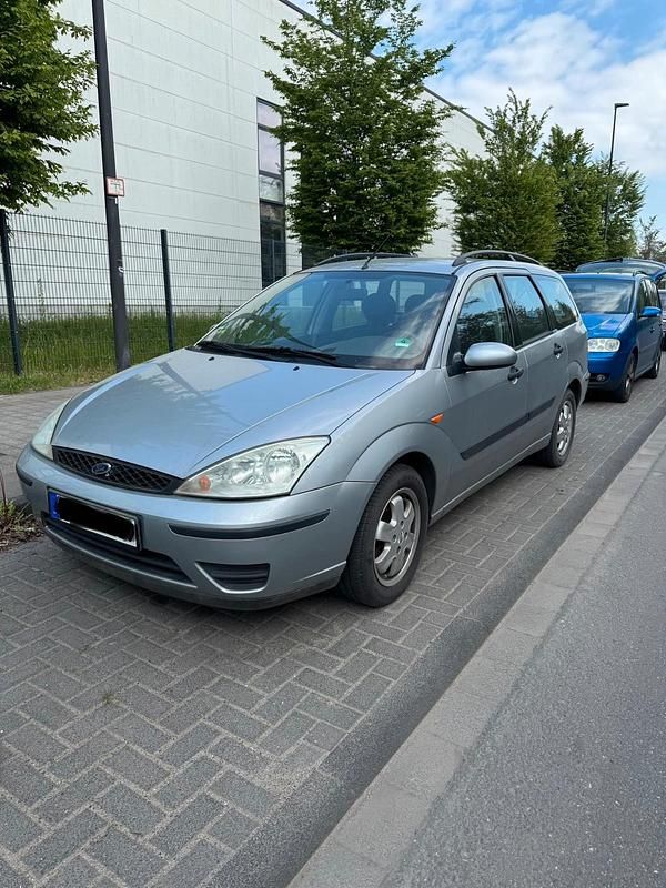 Usata Ford Focus 116 CV (85 kW) 2004 Argento Station wagon