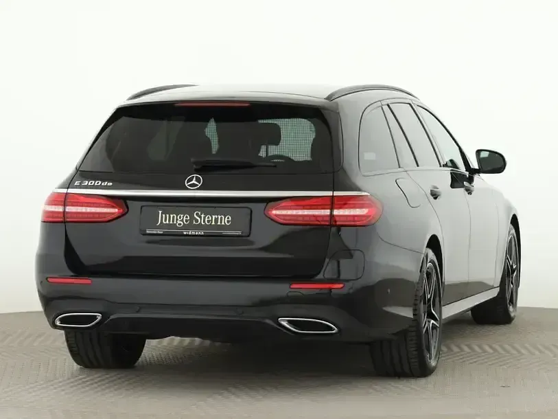 Gebraucht Mercedes E300 AMG 306 PS (225 kW) 2022 Schwarz Kombi