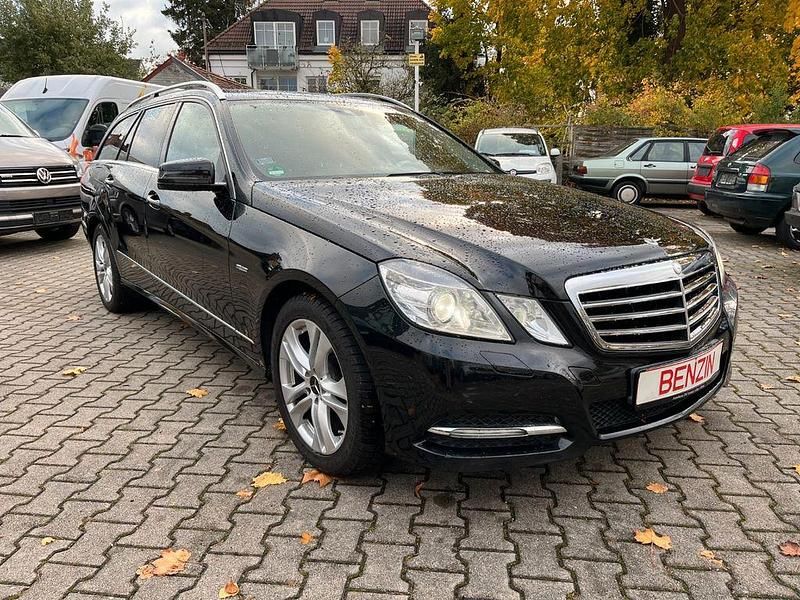 Schwarz Gebraucht 2010 Mercedes E250 Kombi | 6.990 € (Superpreis) - Bild 1/4