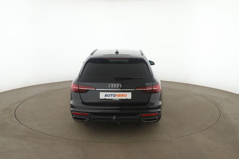 Gebraucht Audi A4 Business 163 PS (119 kW) 2022 Schwarz Kombi