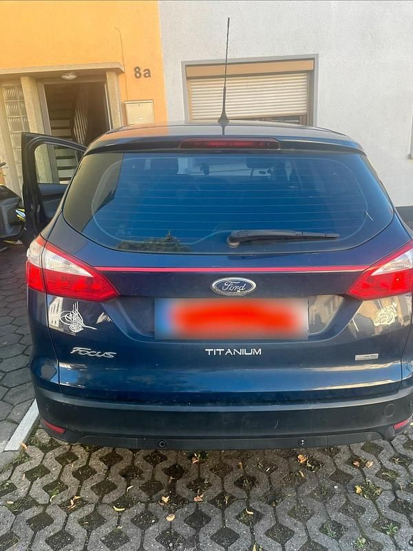 Gebraucht Ford Focus 116 PS (85 kW) 2012 Kombi