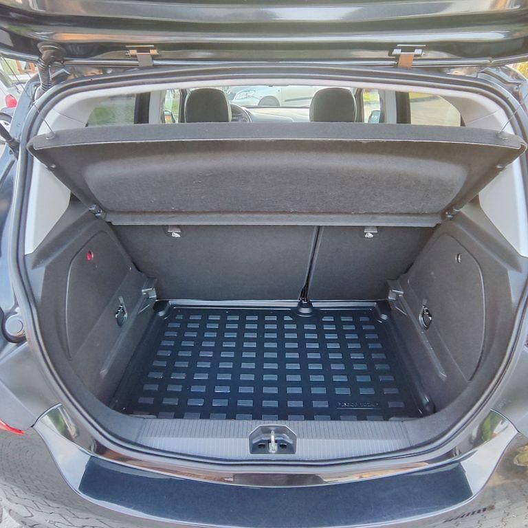 Gebraucht Opel Corsa Innovation 150 PS (110 kW) 2015 Schwarz Kleinwagen