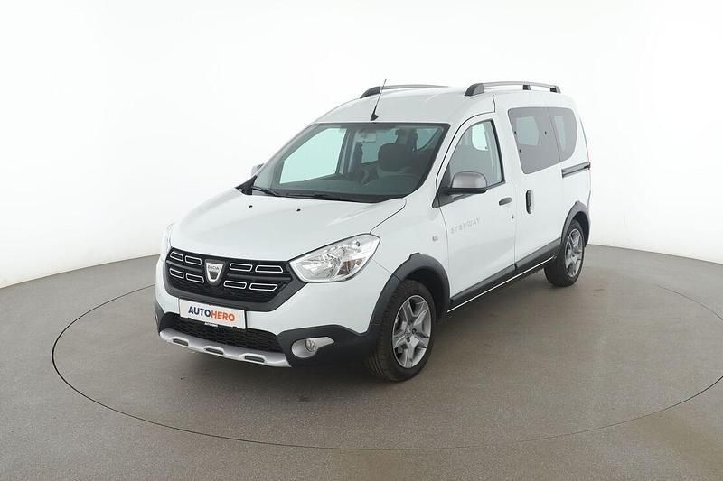 Weiß Gebraucht 2020 Dacia Dokker Stepway Van | 17.470 € (Etwas zu teuer) - Bild 1/3