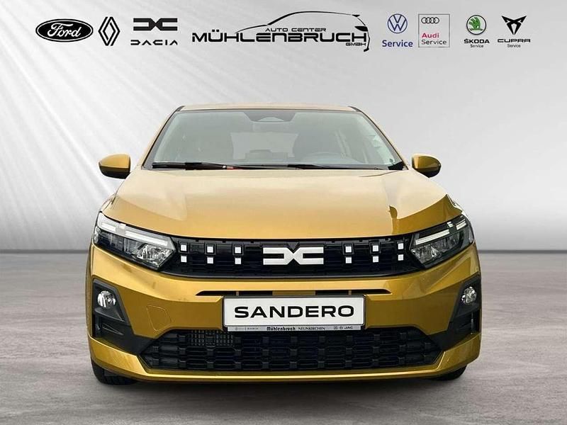 Neu Dacia Sandero Expression 101 PS (74 kW) 2026 Amber yellow Kleinwagen