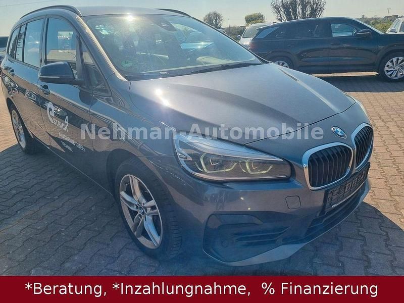 Grau Gebraucht 2018 BMW 218 Gran Tourer Advantage Van / Kleinbus | 8.490 € (Fairer Preis) - Bild 1/4