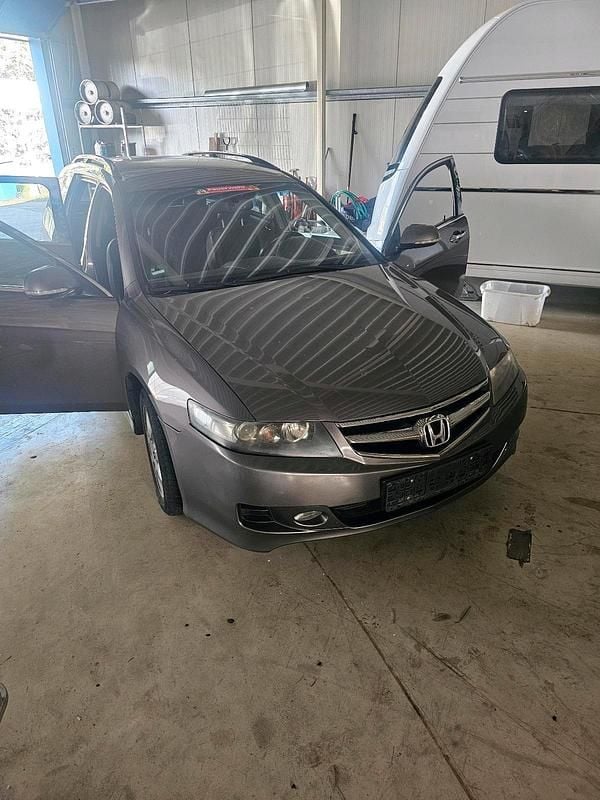 Braun Gebraucht 2007 Honda Accord Kombi | 2.000 € (Fairer Preis) - Bild 1/4