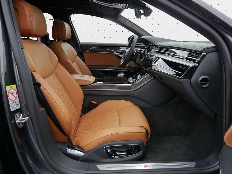 Gebraucht Audi S8 Ambiente 571 PS (419 kW) 2023 Grau Limousine