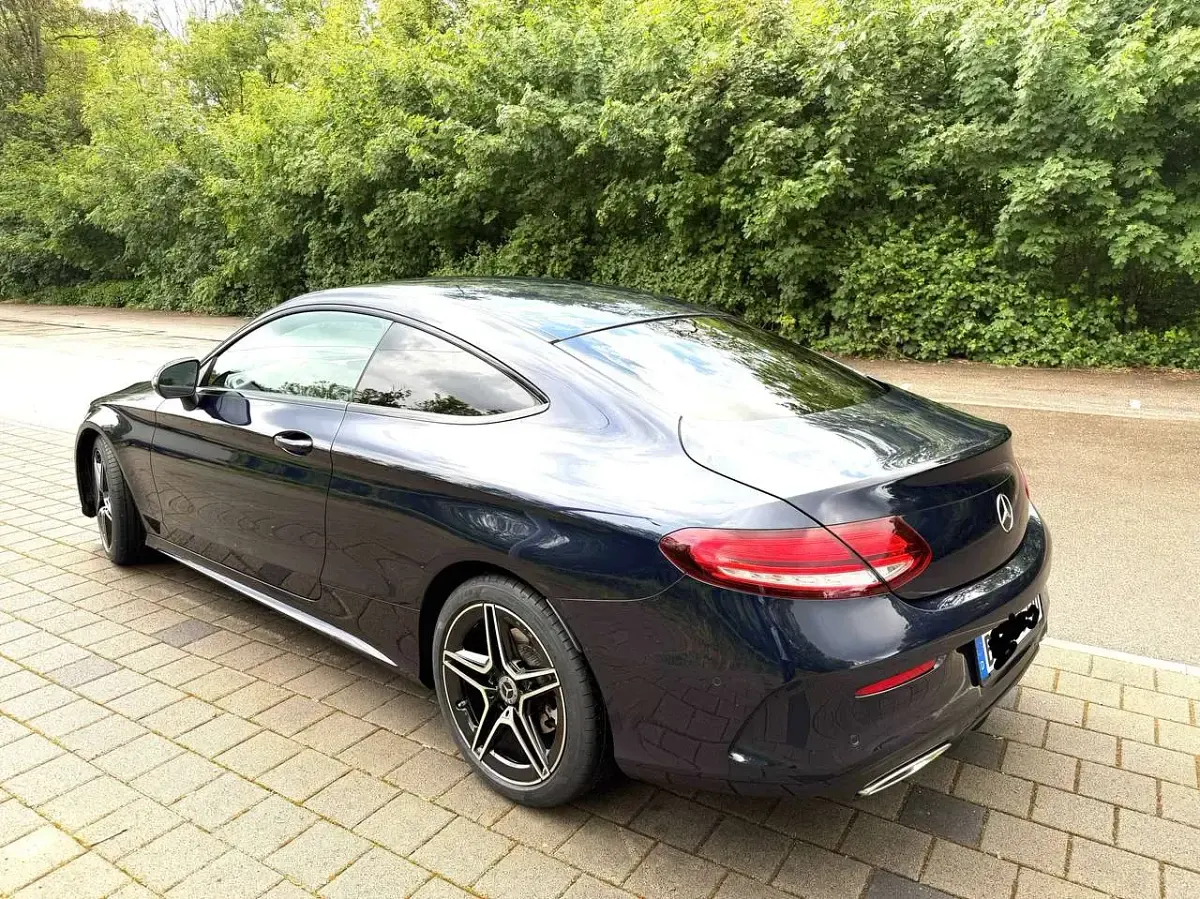 Gebraucht Mercedes C200 AMG line 184 PS (135 kW) 2021 Blau Coupé
