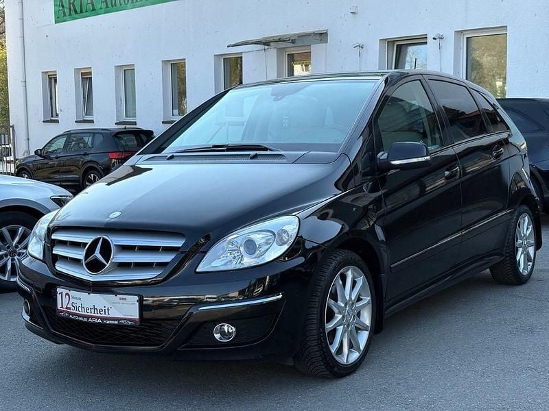 Gebraucht Mercedes B200 140 PS (102 kW) 2009 Schwarz Van / Kleinbus