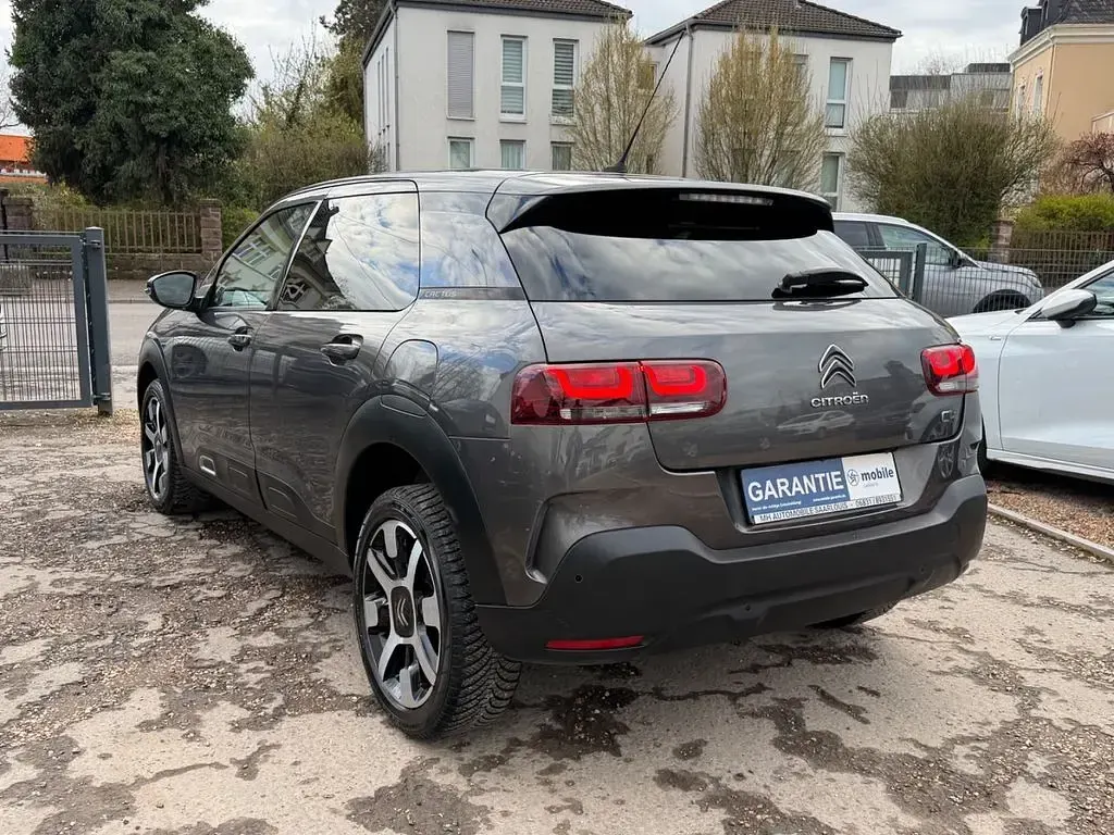 Gebraucht Citroën C4 Shine 110 PS (80 kW) 2020 Grau Limousine