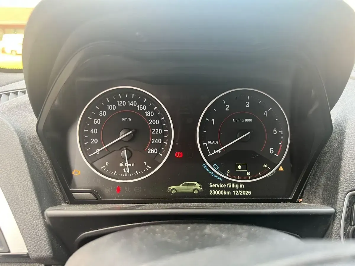 Gebraucht BMW 116 Efficient Dynamics 116 PS (85 kW) 2013 Schwarz Kleinwagen