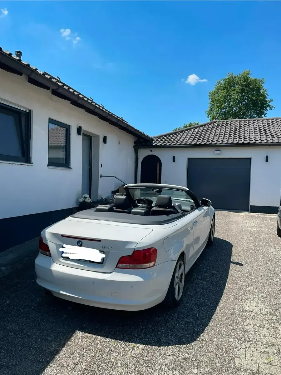 Gebraucht BMW 118 Cabriolet 143 PS (105 kW) 2011 Weiß Cabrio