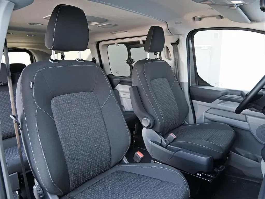 Occasion Ford Transit Custom Trend 170 ch (125 kW) 2025 Gris Monospace