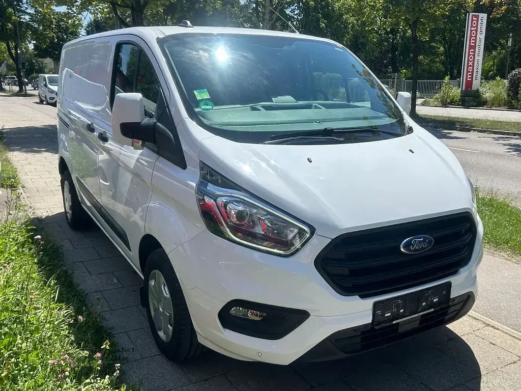 Gebraucht Ford Transit Custom 105 PS (77 kW) 2021 Weiß Van