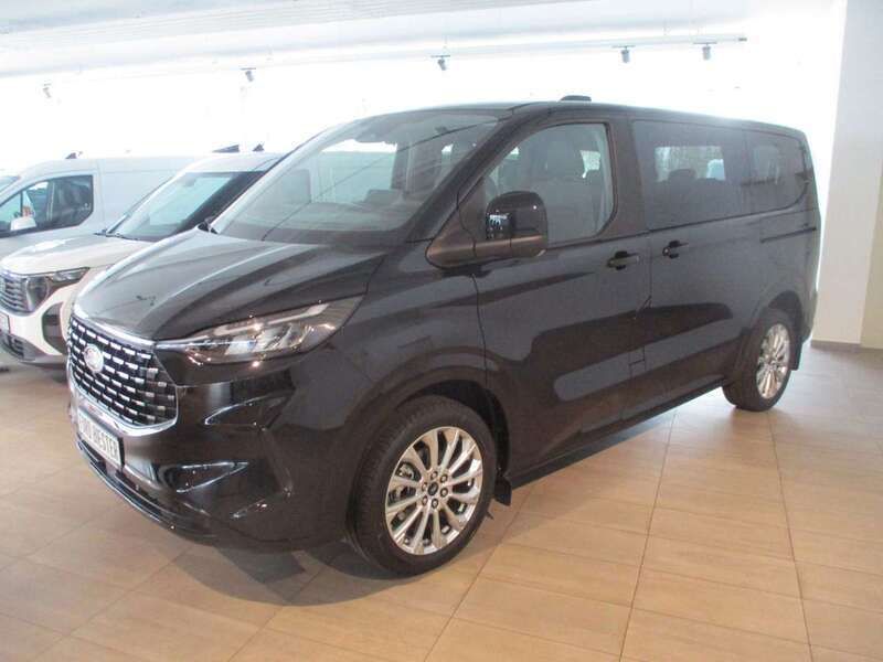 Gebraucht Ford Tourneo Custom Titanium X 170 PS (125 kW) 2024 Schwarz Van