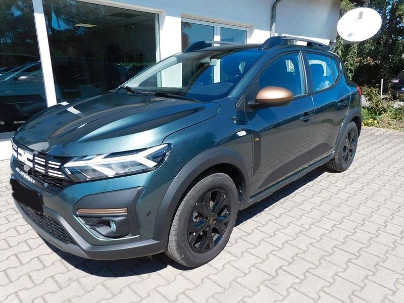 Grün Gebraucht 2024 Dacia Sandero Extreme Kleinwagen | 18.800 € (Fairer Preis) - Bild 1/4