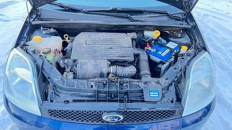 Gebraucht Ford Fiesta 65 PS (47 kW) 2003 Blau Kleinwagen