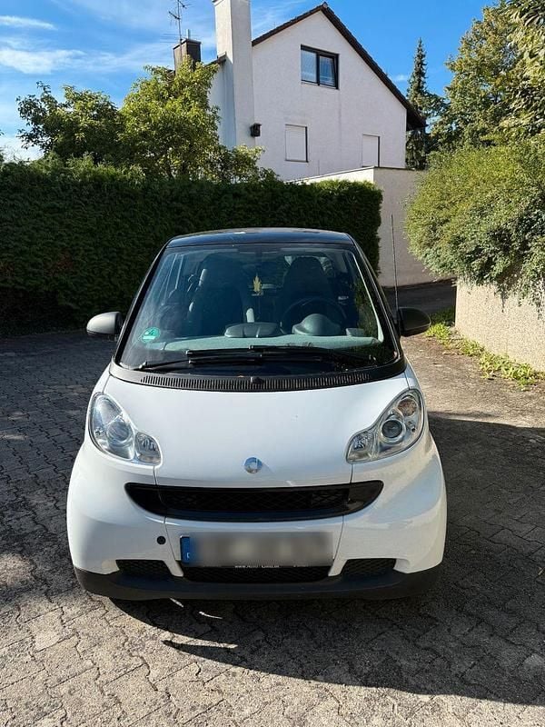 Weiß Gebraucht 2009 Smart ForTwo Coupé Pure Coupé | 4.590 € (Guter Preis) - Bild 1/4